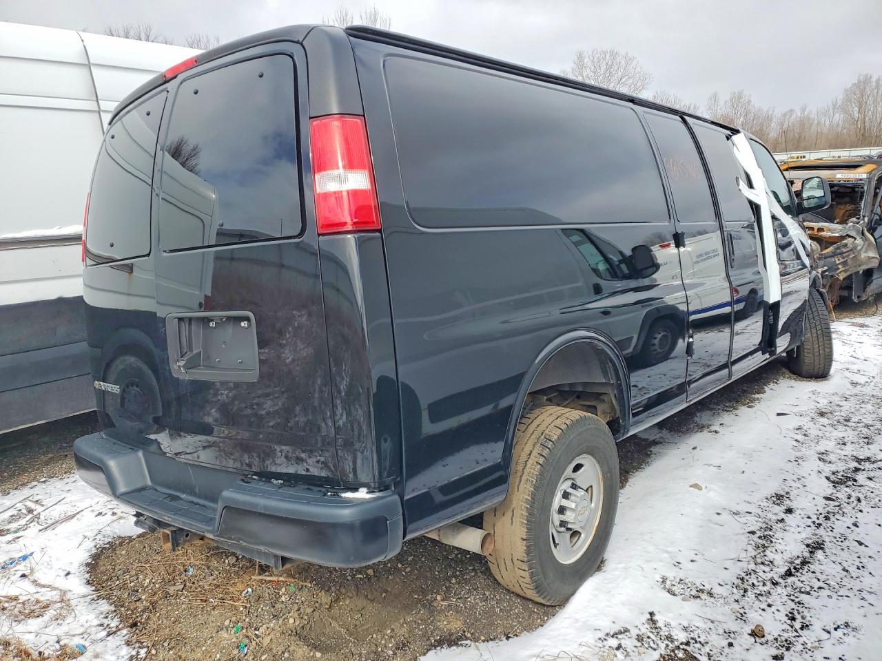 2020 Chevrolet Express 2500 Delivery Van