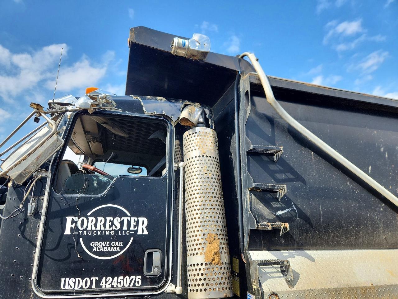 2006 Kenworth Construction T800