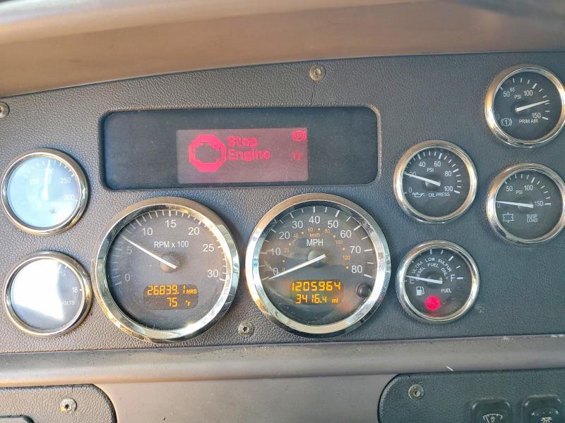 2010 Peterbilt Tractor 2010 Peterbilt 387 Semi Truck