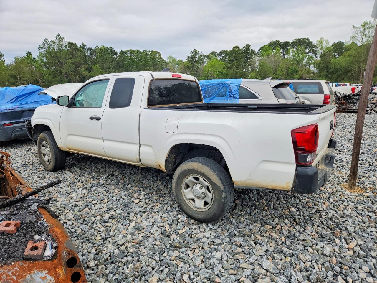 2022 Toyota Tacoma SR