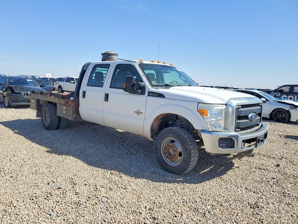 2015 Ford F350 Super Duty Flatbed Truck