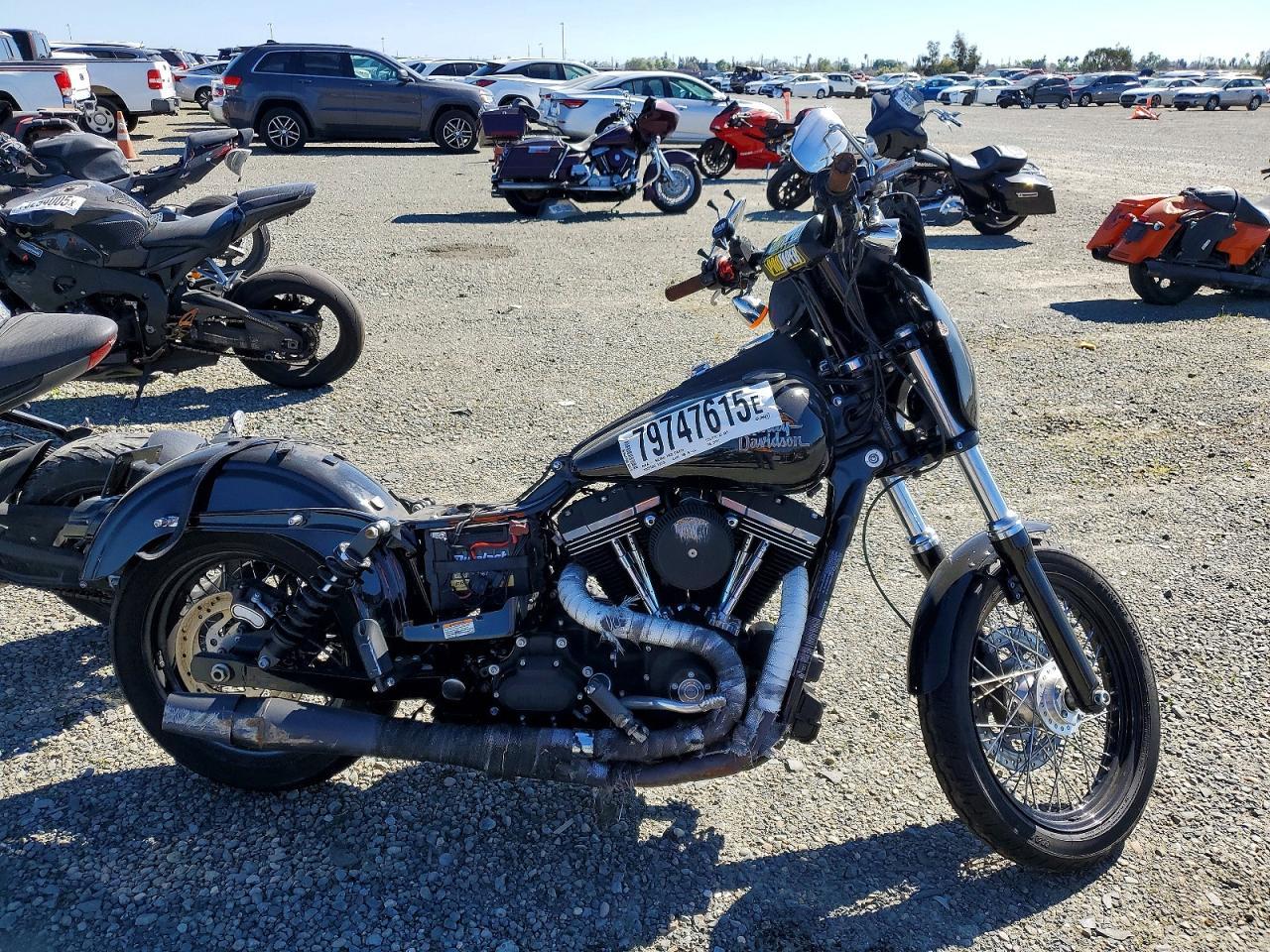 2013 Harley-Davidson Fxdb Dyna Street BOB