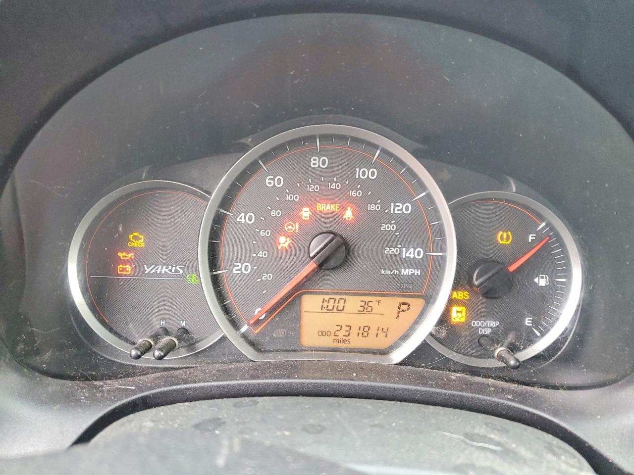 2013 Toyota Yaris 5-door le