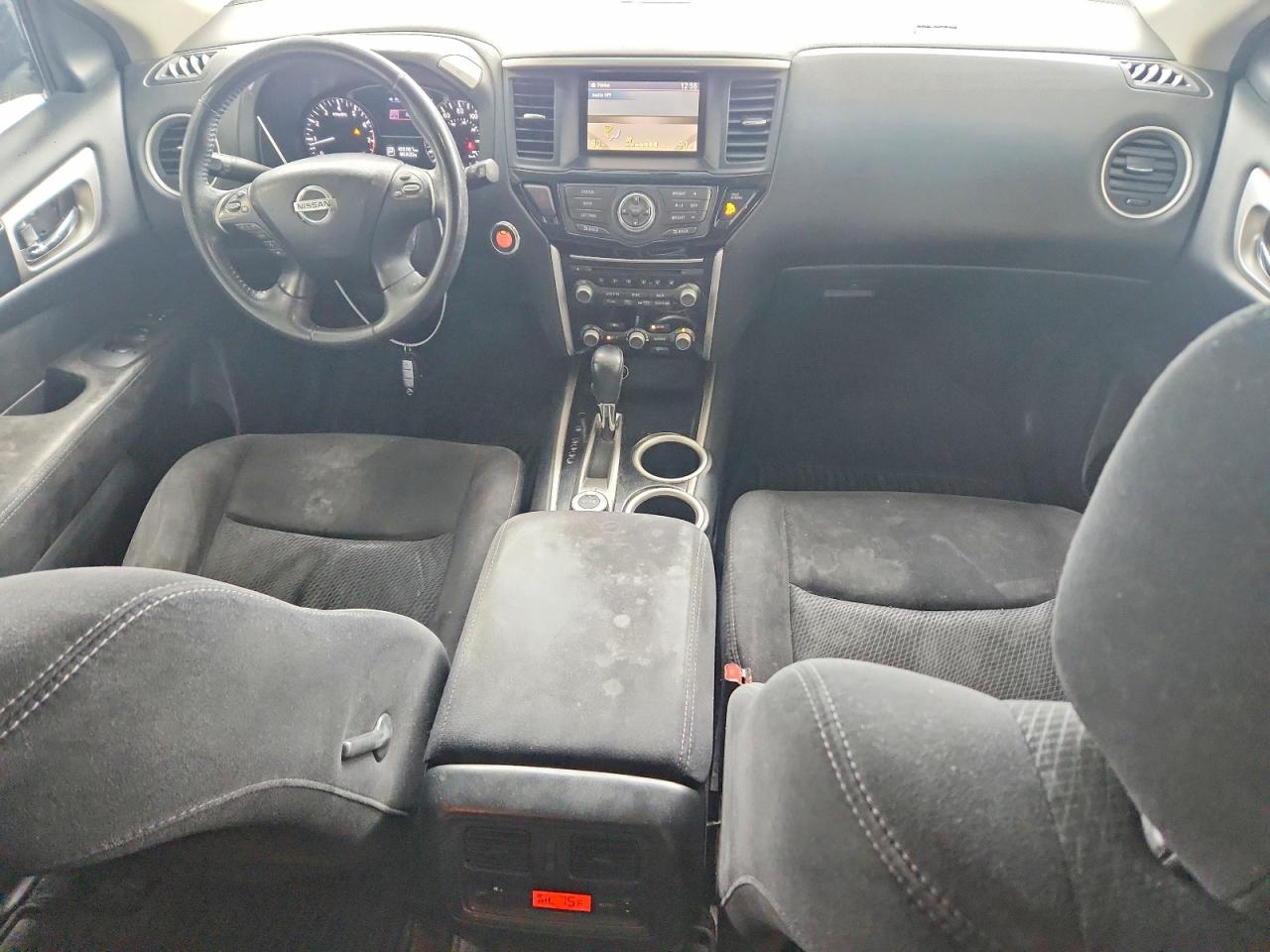 2013 Nissan Pathfinder s