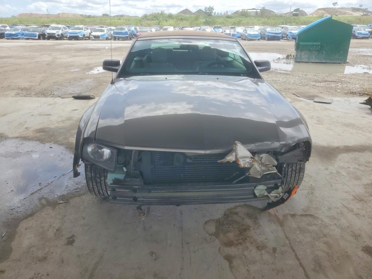 2005 Ford Mustang
