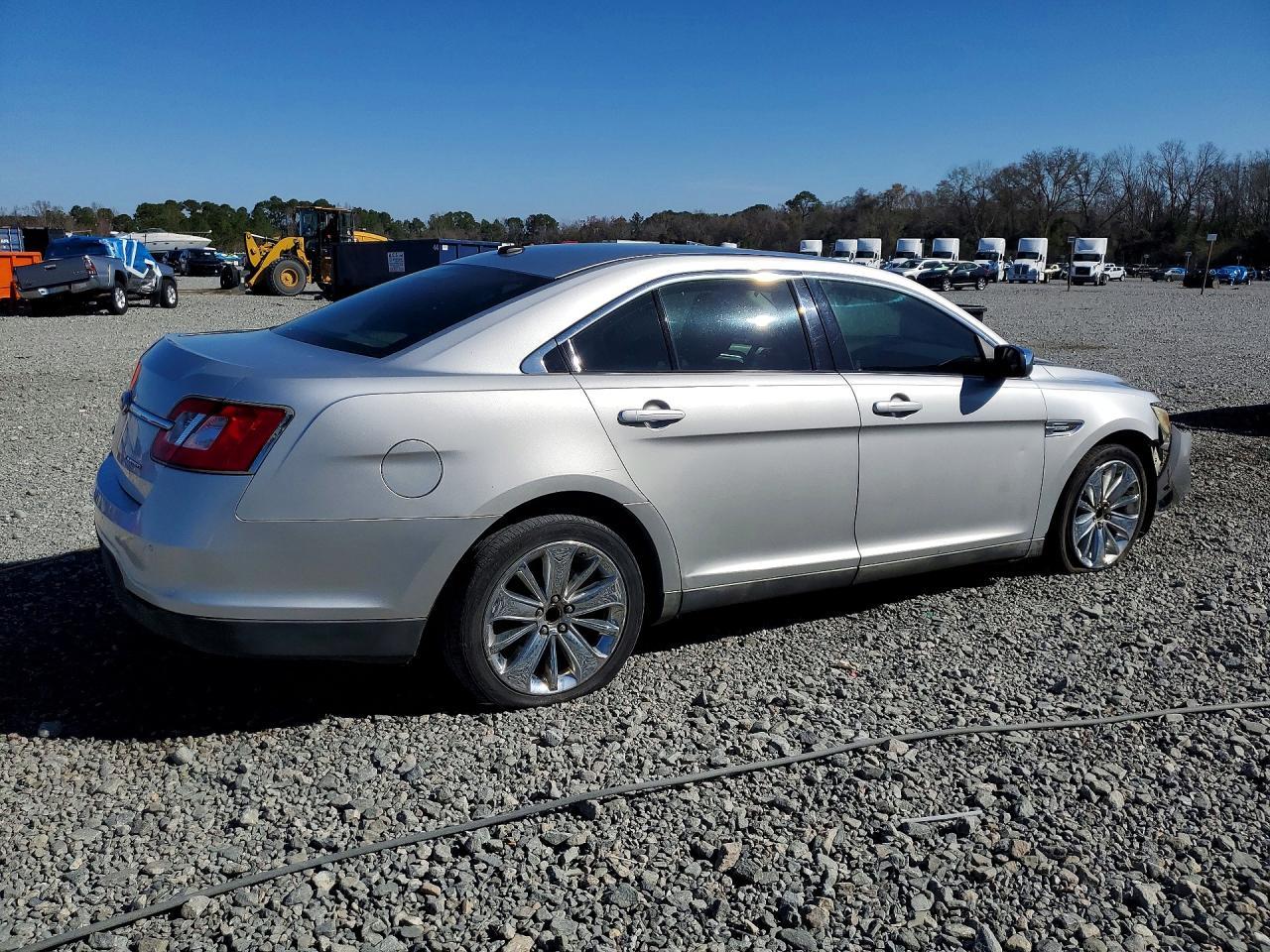 2010 Ford Taurus Limited
