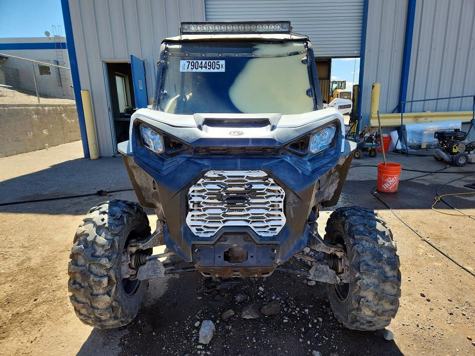 2023 Can-Am Commander max 1000r dps