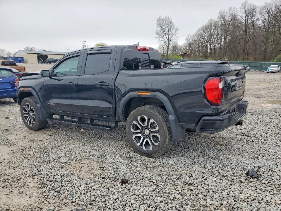 2023 GMC Canyon AT4
