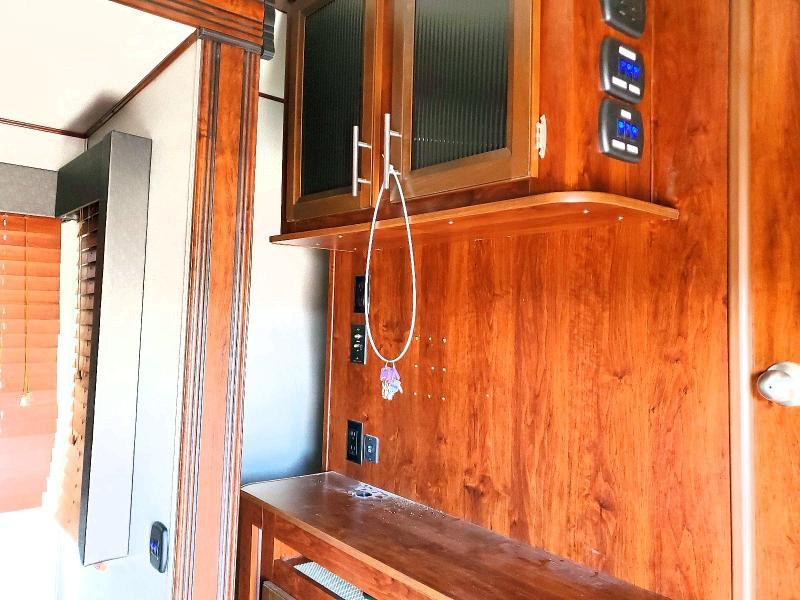 2017 Foresriver 2017 Forest River Vengeance Camper