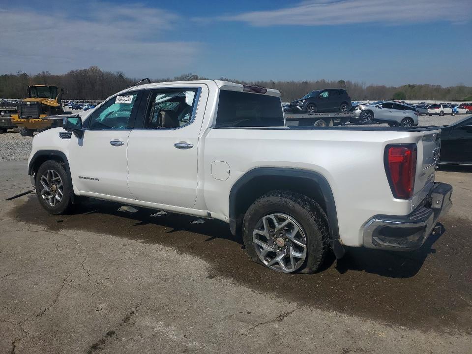 2024 GMC Sierra C1500 SLT