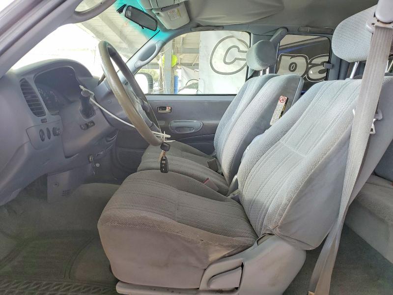 2002 Toyota Tundra SR5 V8