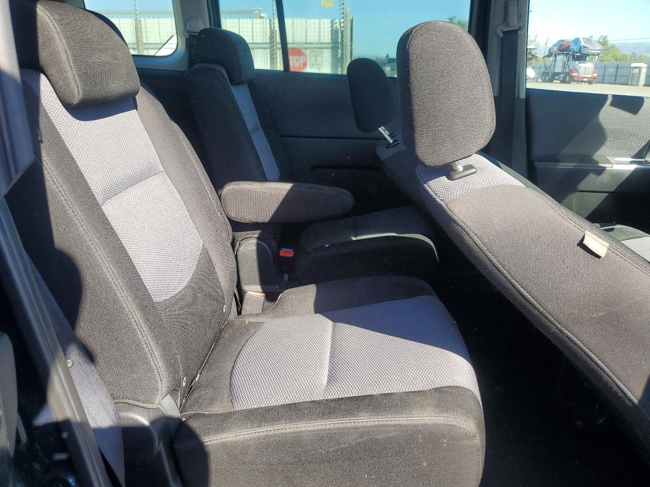 2006 Mazda 5