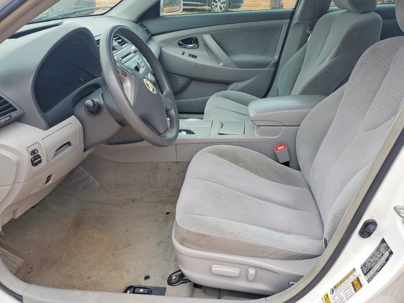 2011 Toyota Camry le