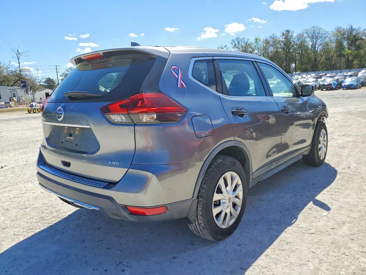 2018 Nissan Rogue s