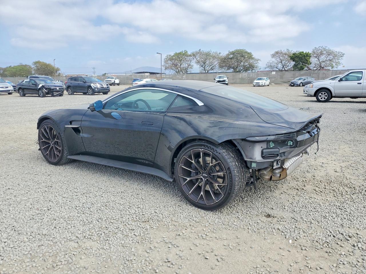 2025 Aston Martin Vantage