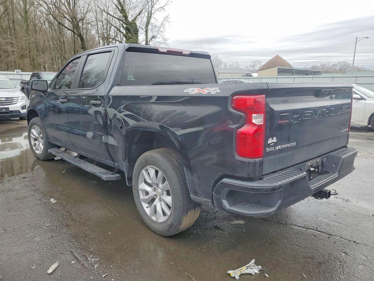2022 Chevrolet Silverado K1500 Custom
