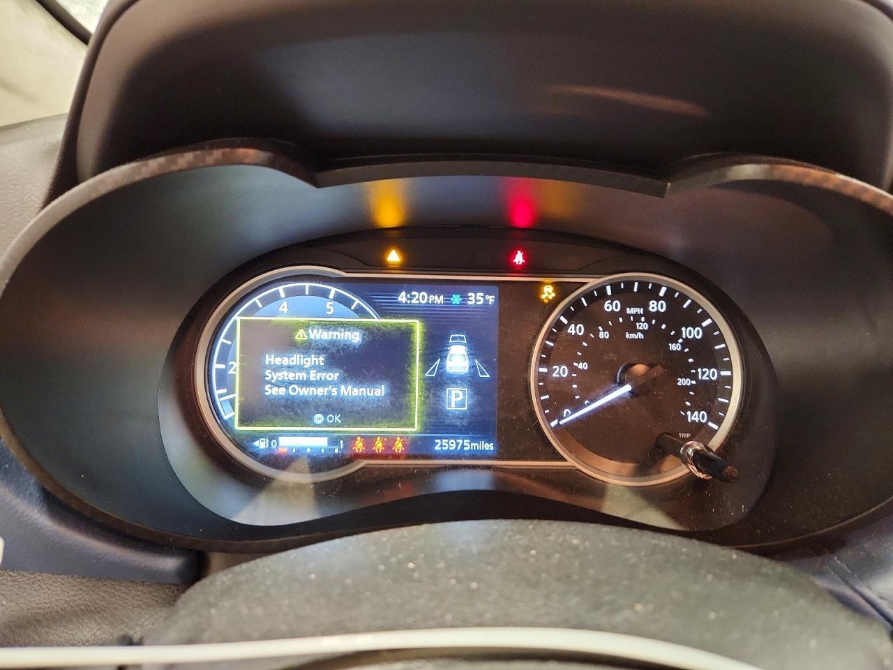 2025 Nissan Versa sv