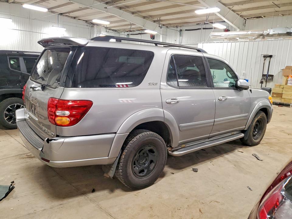 2003 Toyota Sequoia SR5