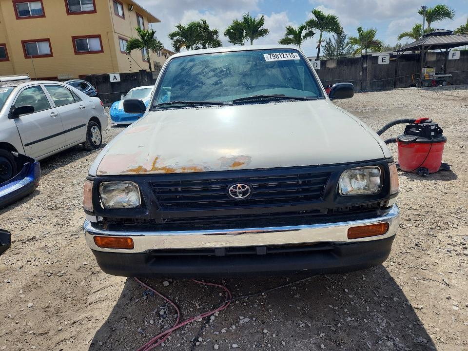 1995 Toyota Tacoma Base