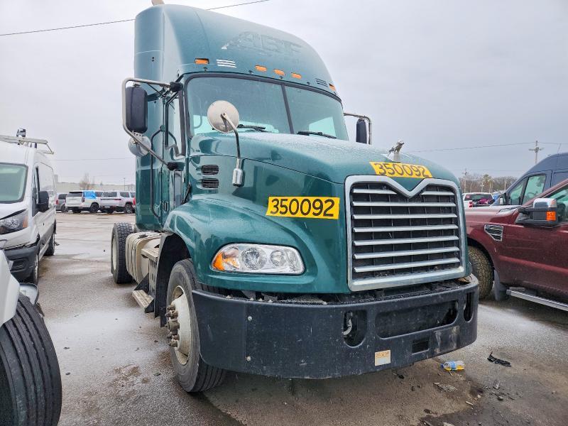 2016 Mack Cx612 Semi Truck