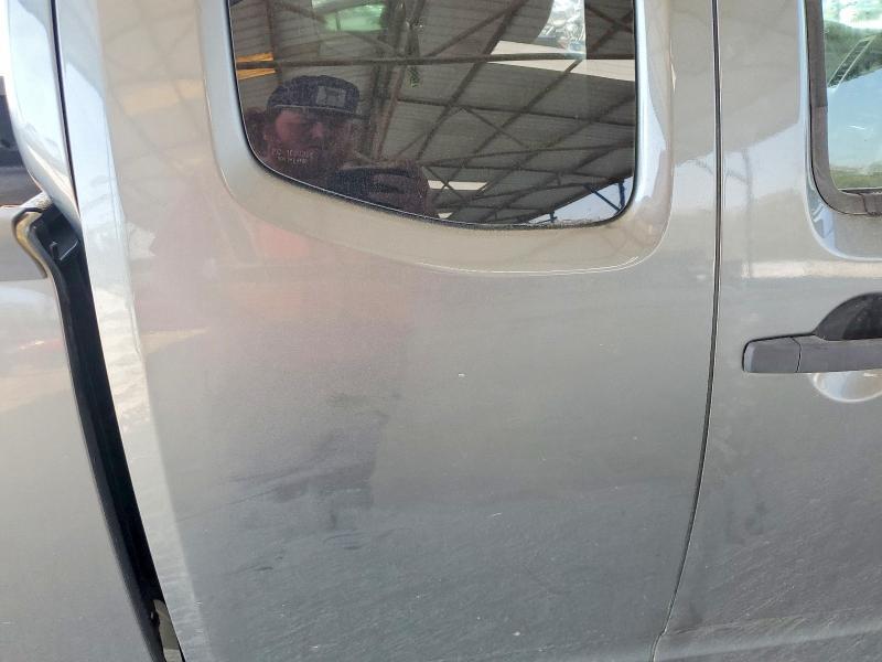 2009 Nissan Frontier SE V6