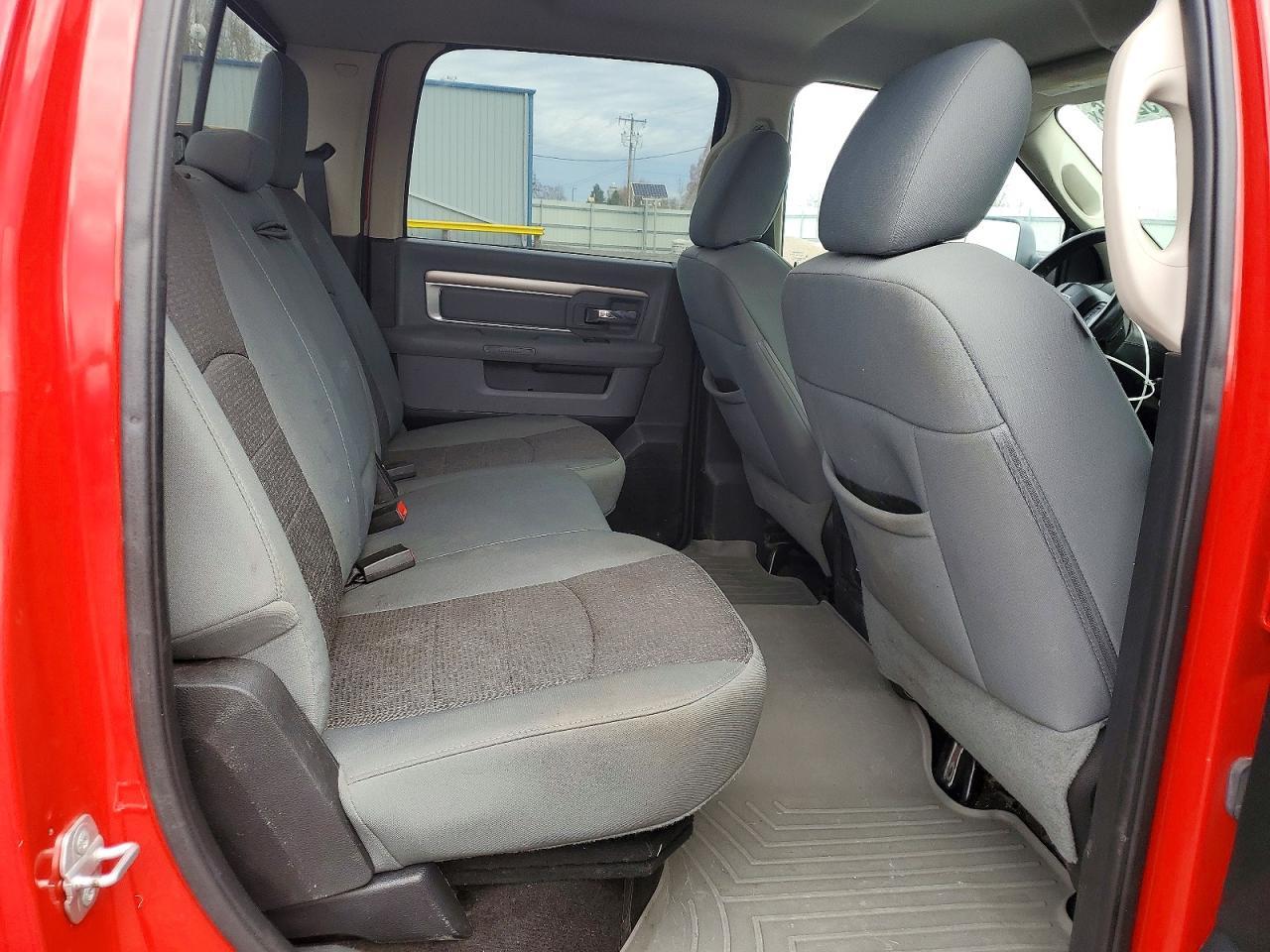 2015 Dodge RAM 1500 SLT