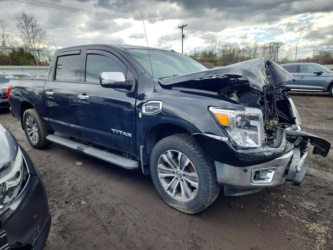2017 Nissan Titan SL