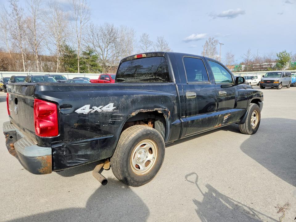 2005 Dodge Dakota Quattro