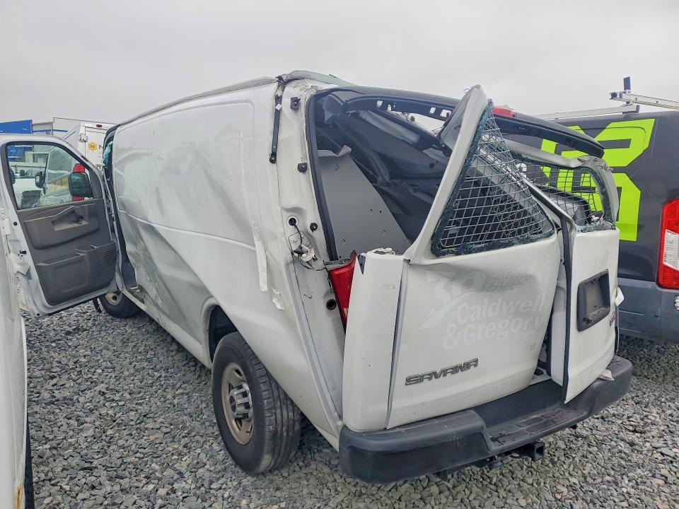 2023 GMC Savana 2500 Utility / Service van