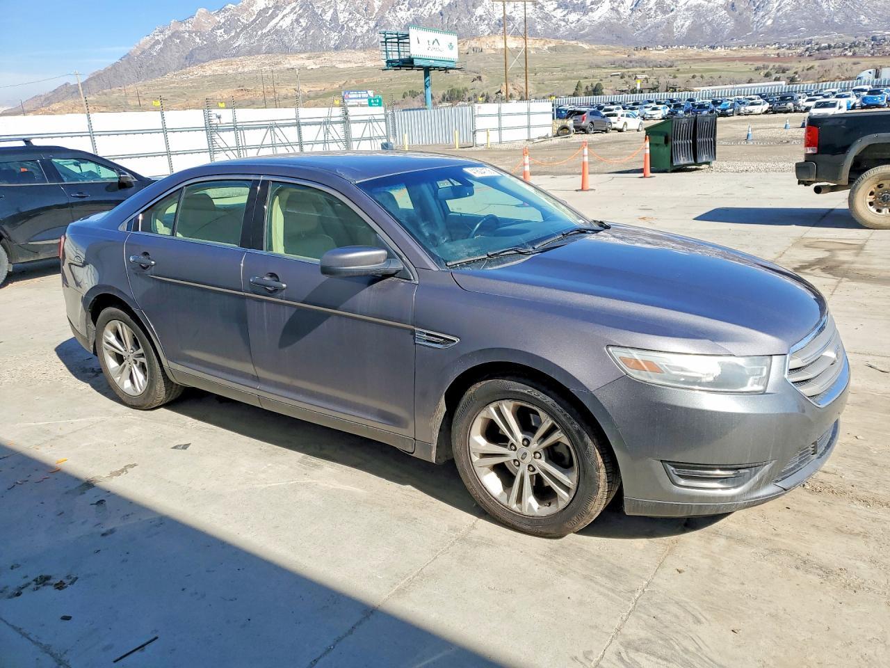 2013 Ford Taurus sel