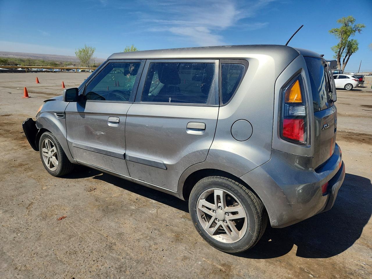 2010 KIA Soul +