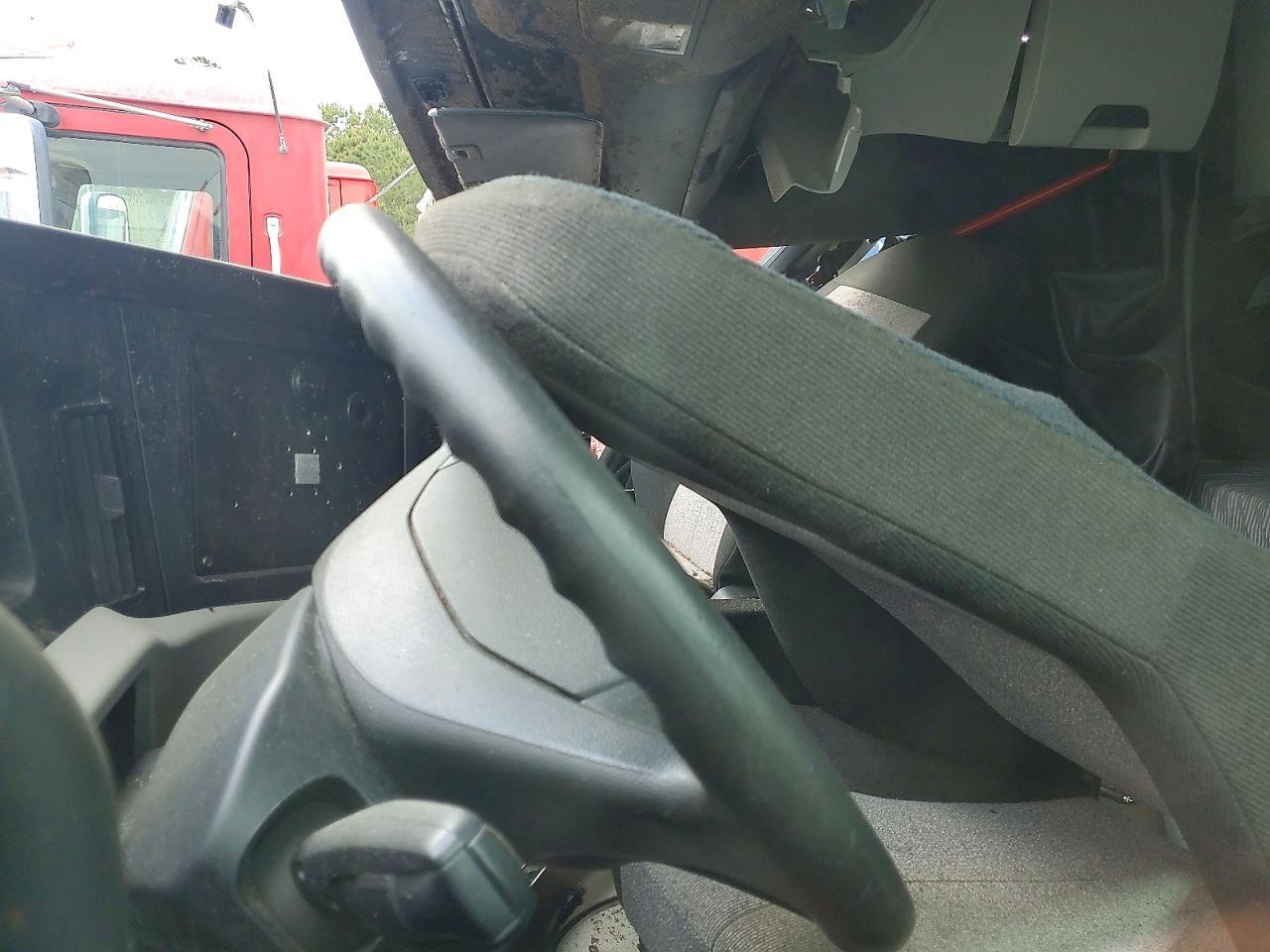 2020 Freightliner Cascadia 126