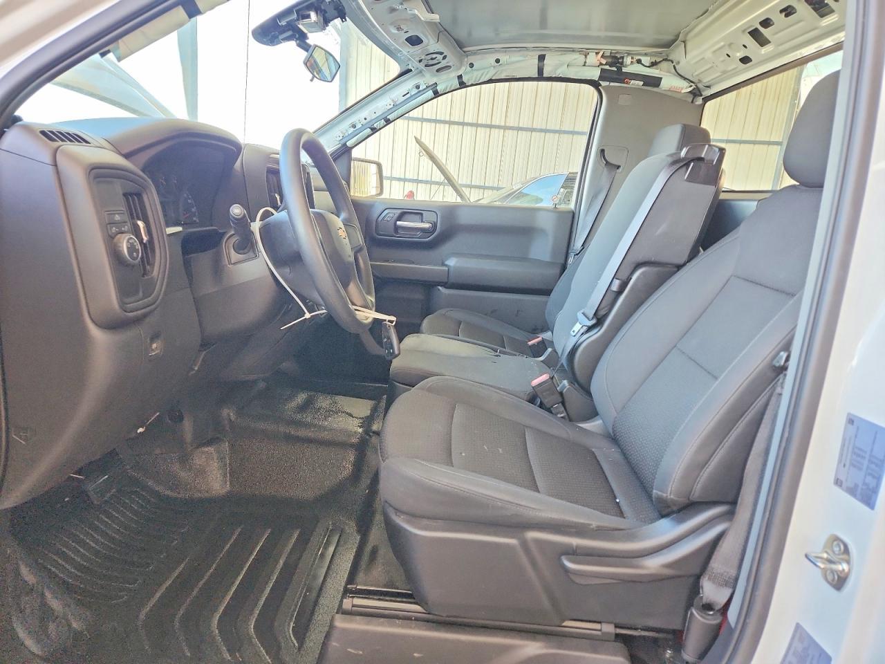 2025 Chevrolet Silverado C1500