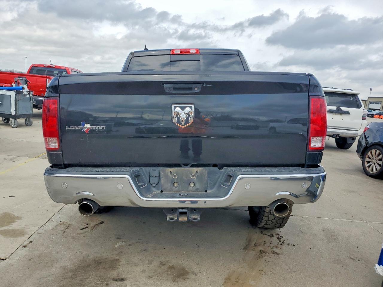 2015 Dodge RAM 1500 SLT