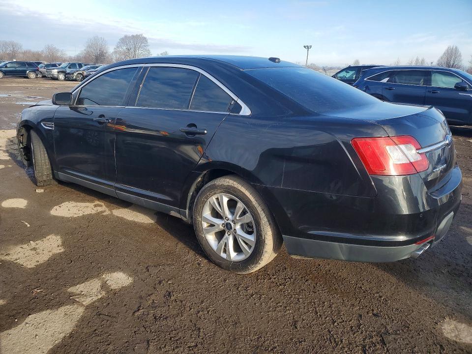 2010 Ford Taurus sel