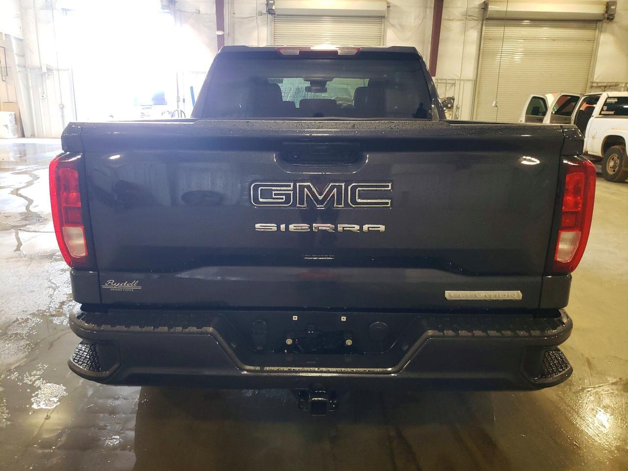 2024 GMC Sierra K1500 Elevation
