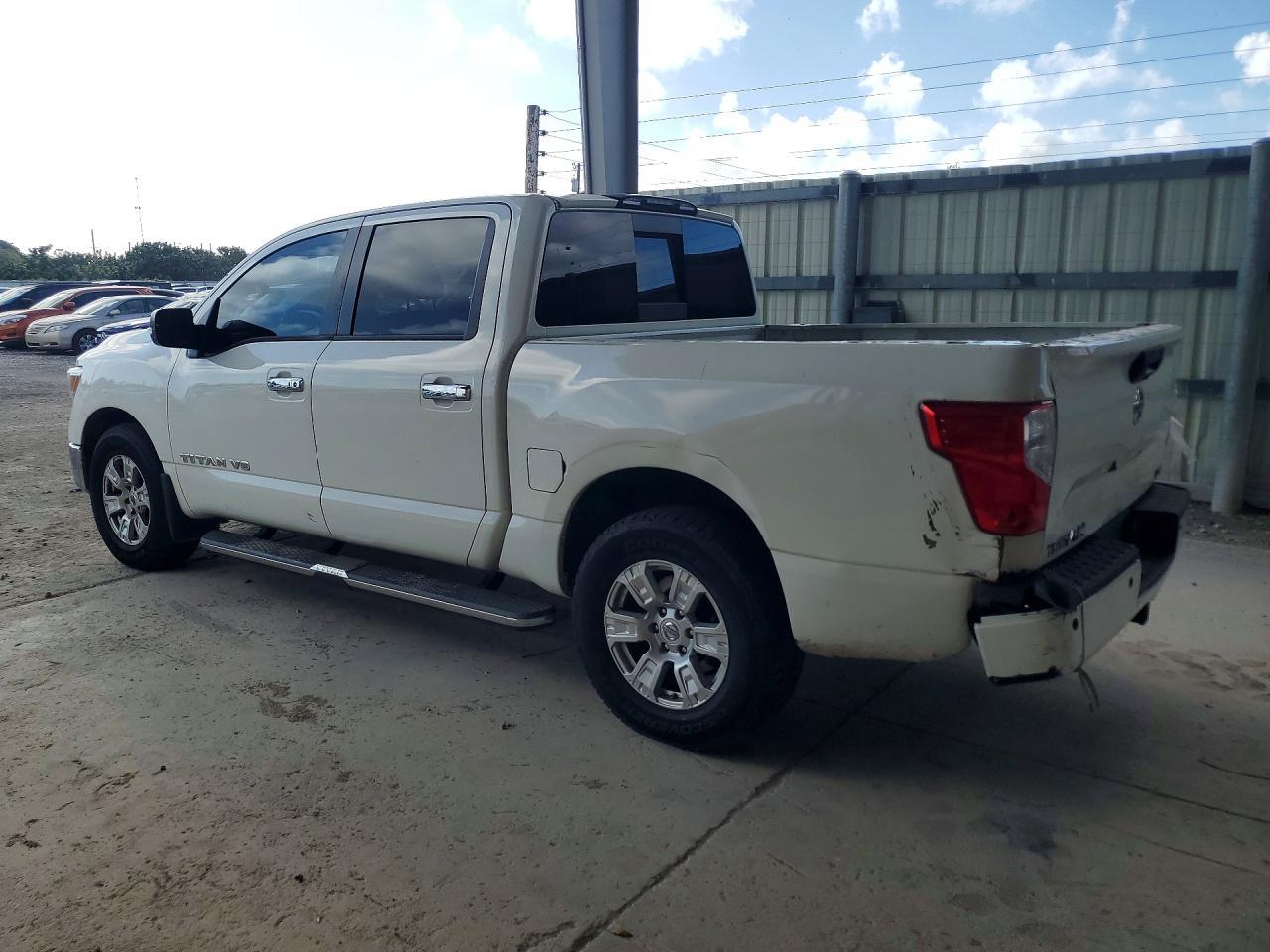 2018 Nissan Titan SV