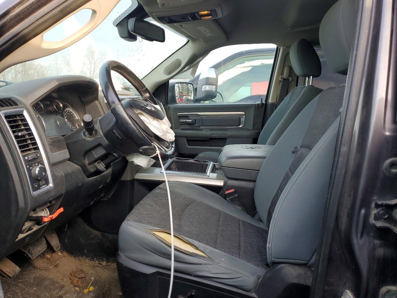 2015 Dodge RAM 1500 SLT