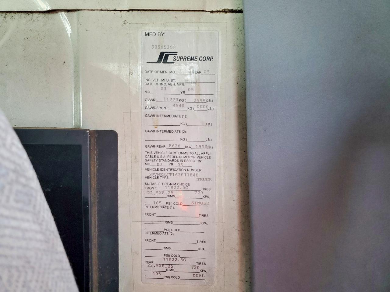 2006 Hino 268 BOX Truck