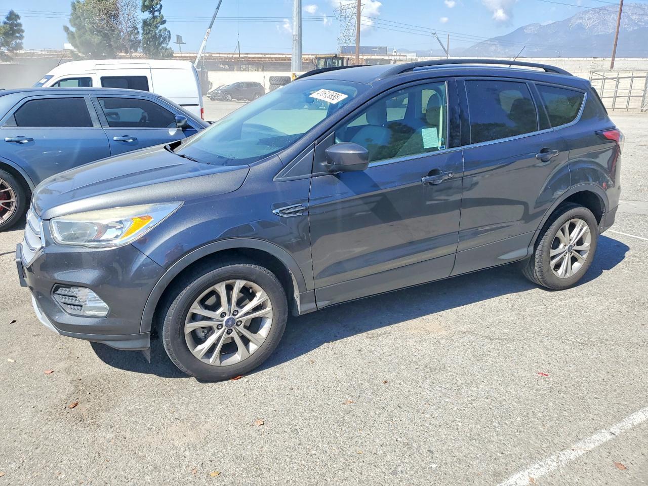 2018 Ford Escape se