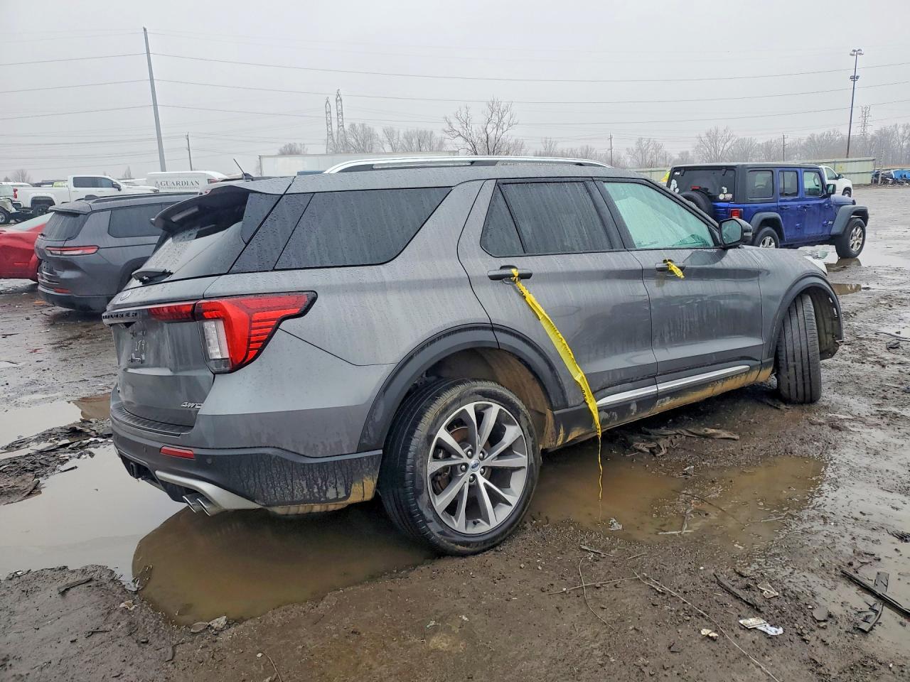 2025 Ford Explorer Platinum