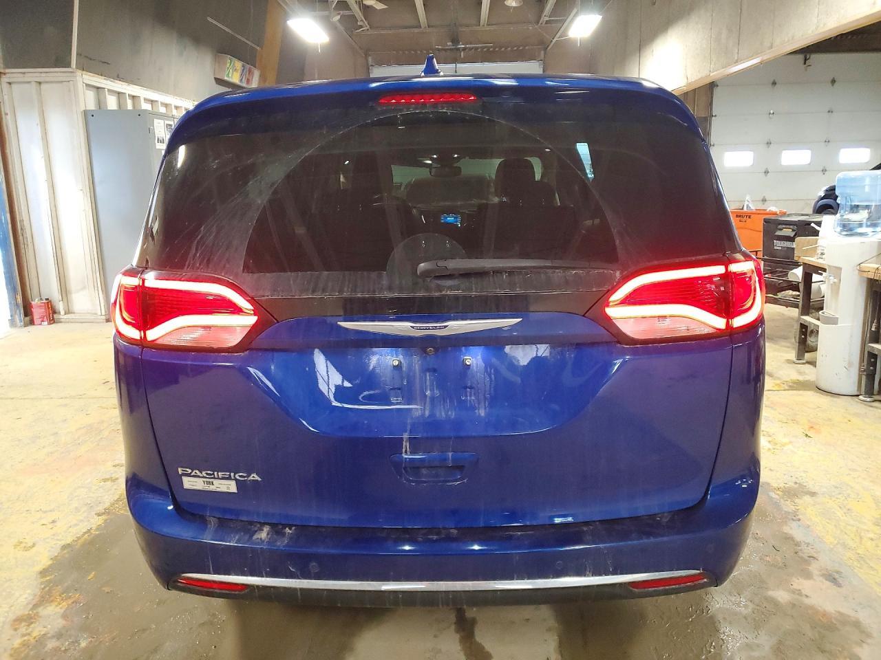 2020 Chrysler Pacifica Touring