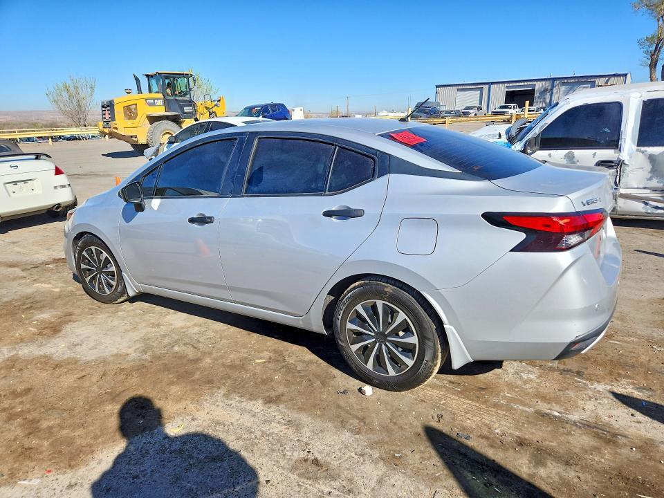 2020 Nissan Versa s