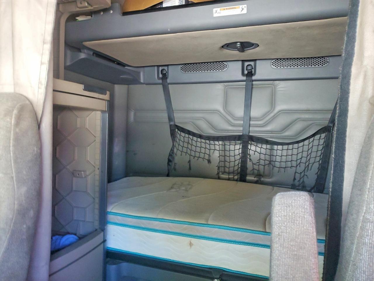 2011 Freigliner Cascadia 125