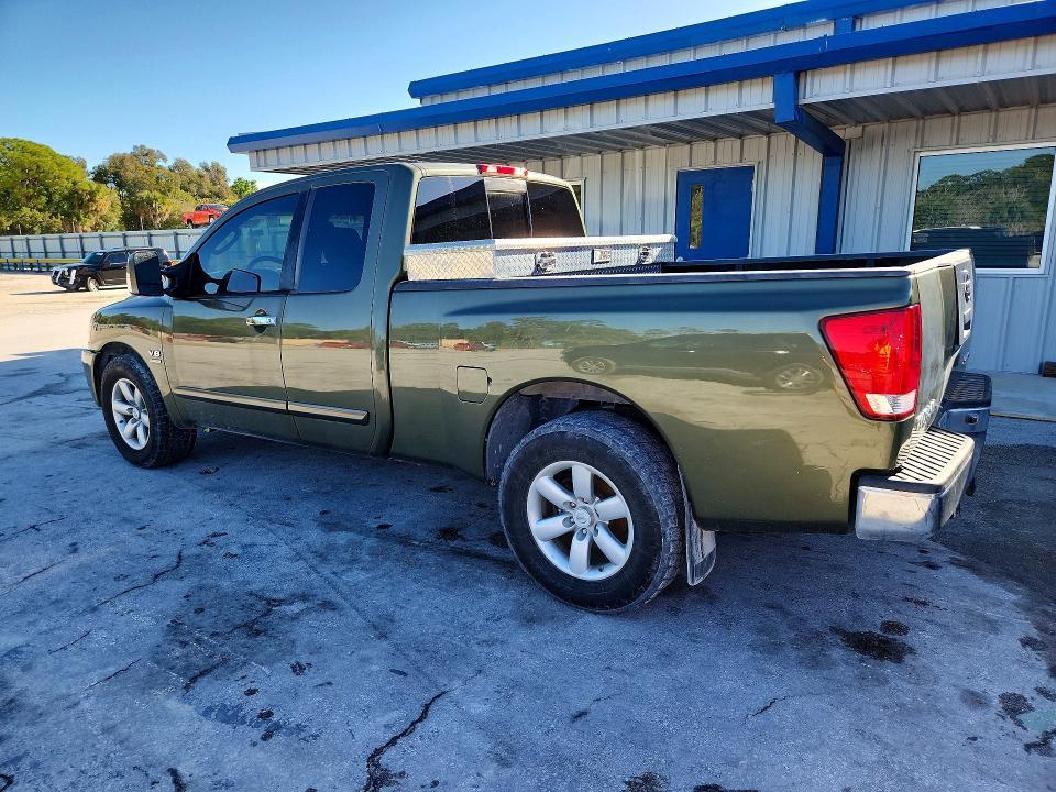 2004 Nissan Titan XE