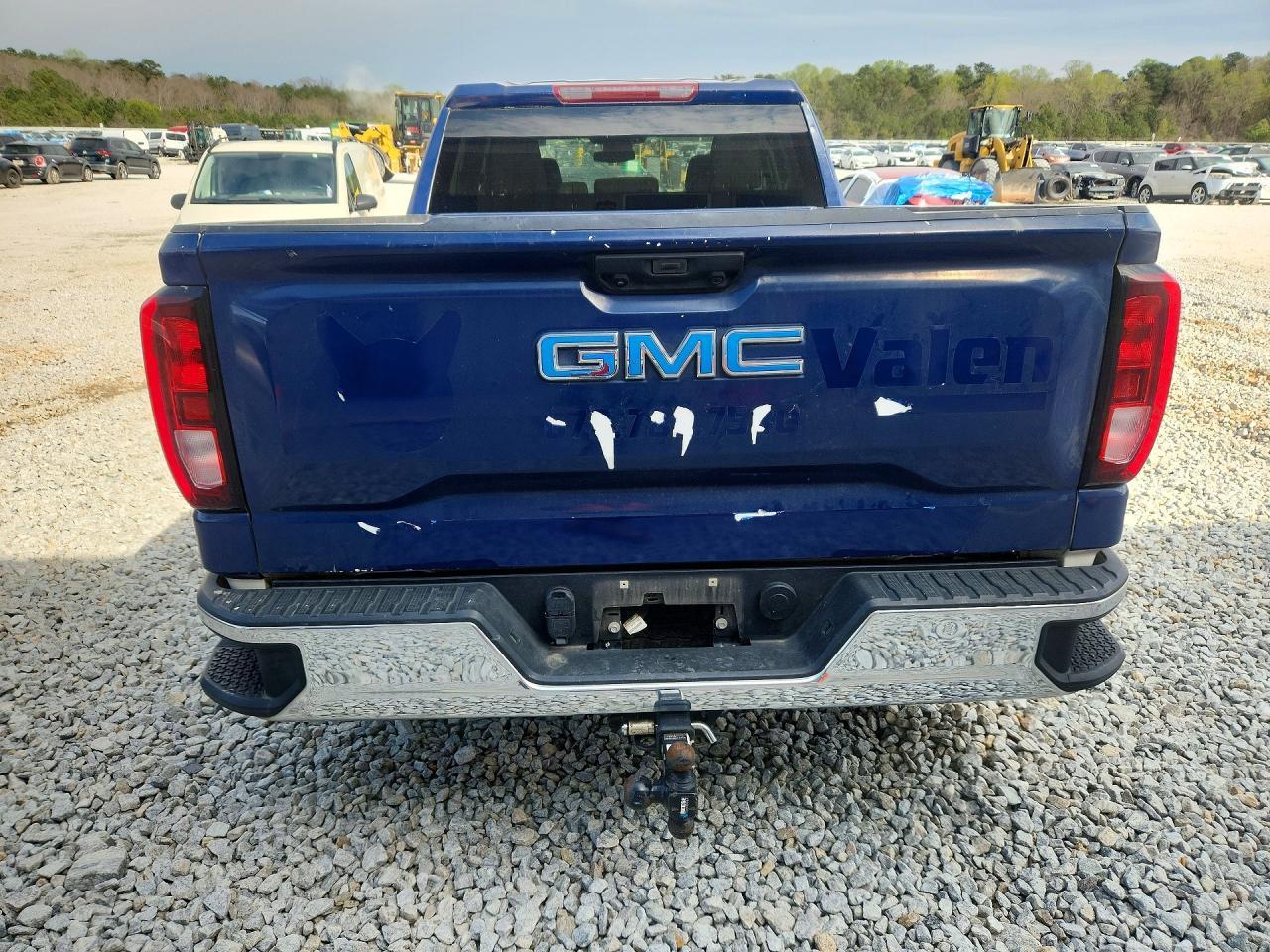2023 GMC Sierra C1500