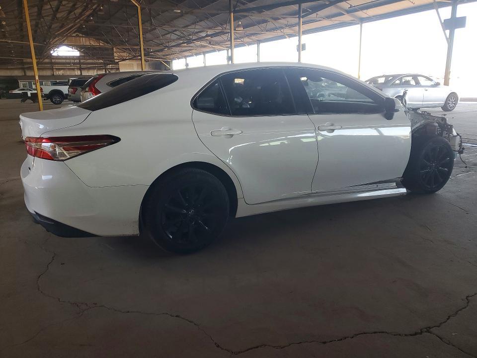 2018 Toyota Camry le
