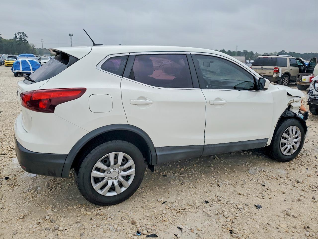 2018 Nissan Rogue Sport s