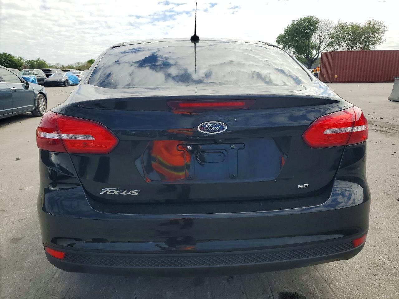 2018 Ford Focus se