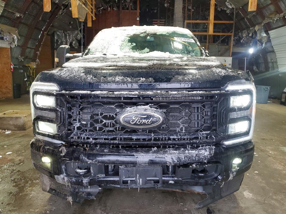 2025 Ford F350 Super Duty